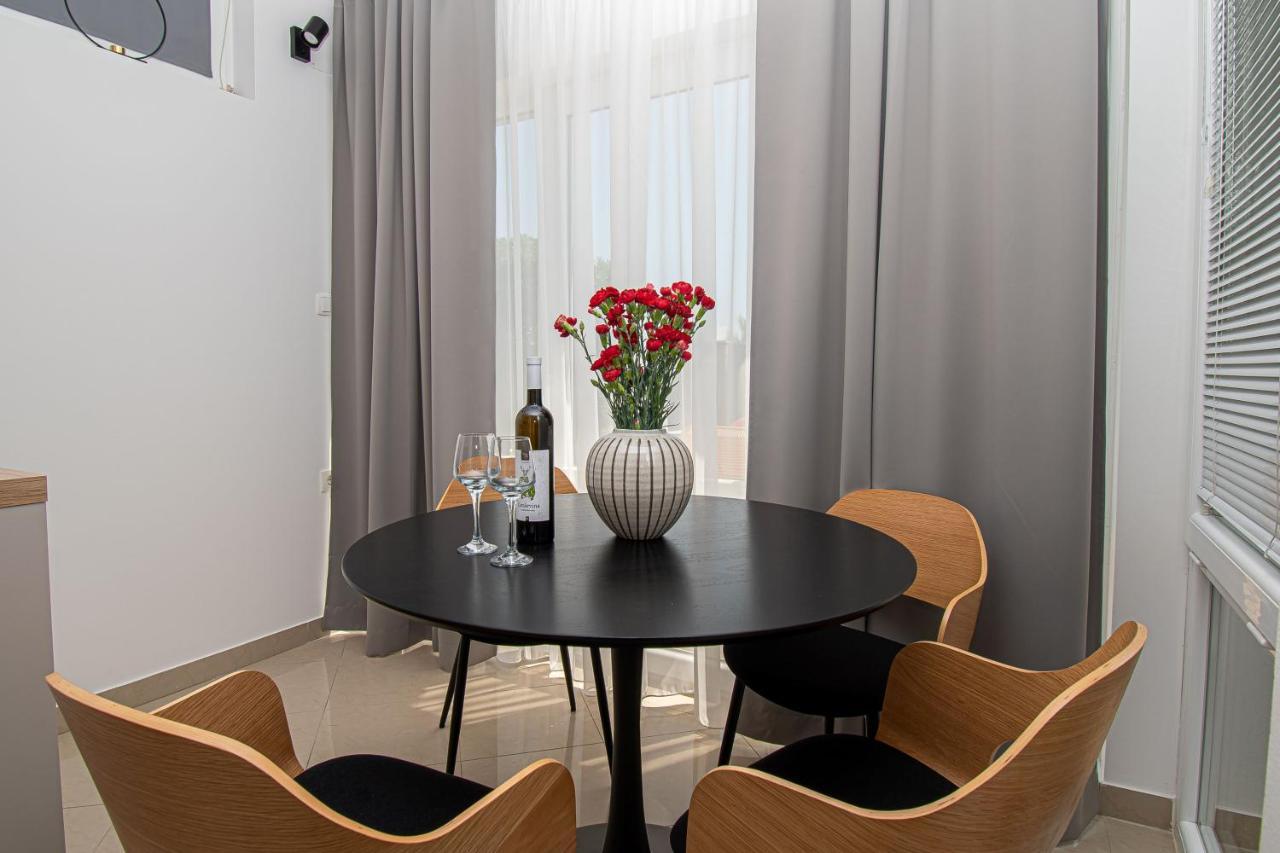 Kaštela Beachfront Apartments Gabine מראה חיצוני תמונה