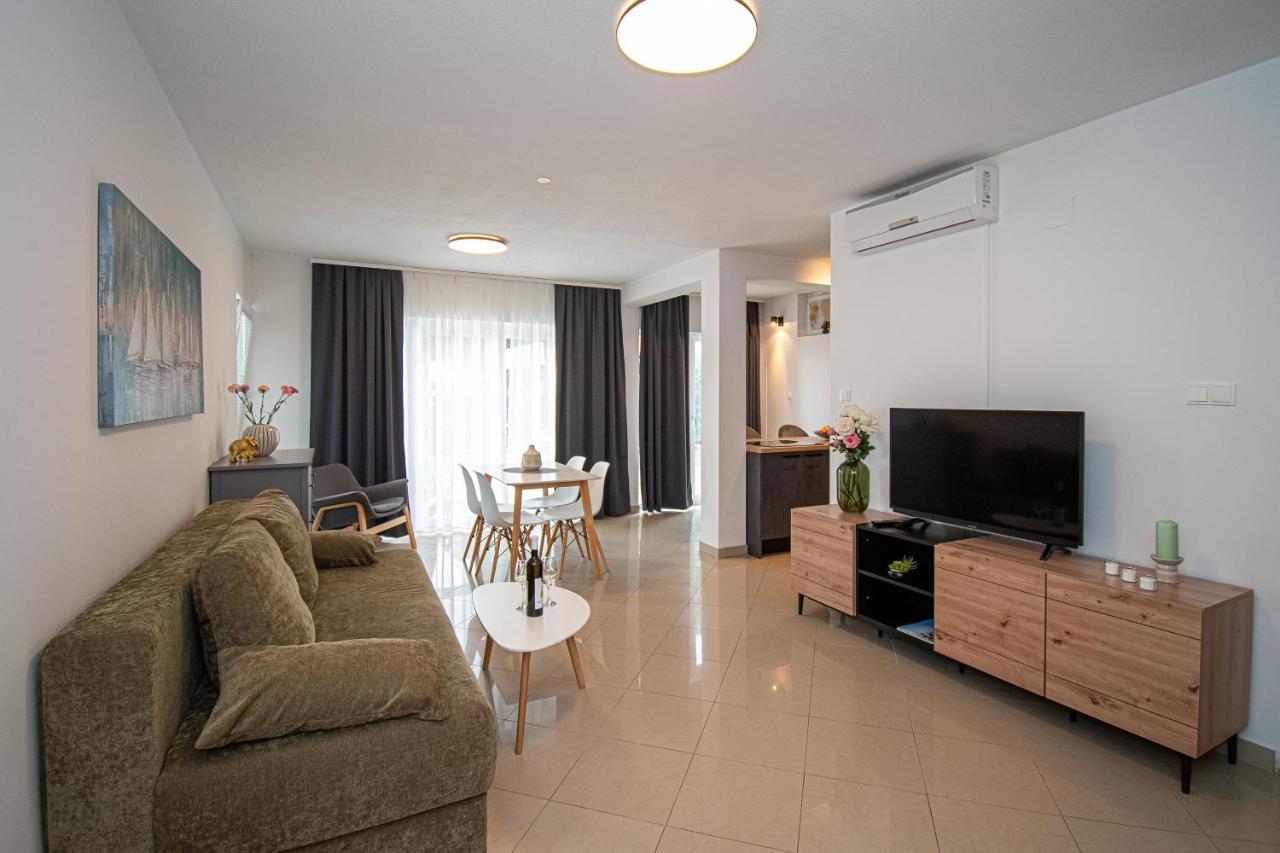 Kaštela Beachfront Apartments Gabine מראה חיצוני תמונה