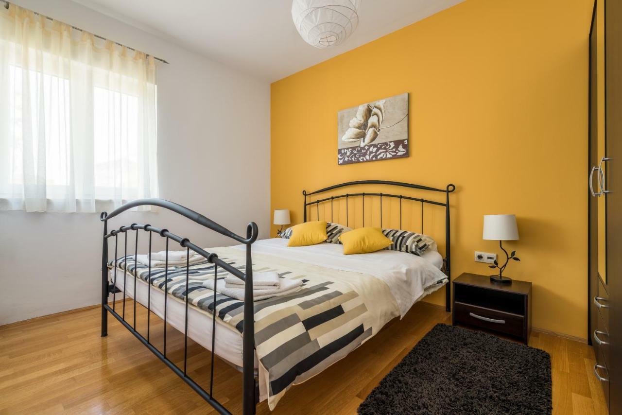 Kaštela Beachfront Apartments Gabine מראה חיצוני תמונה